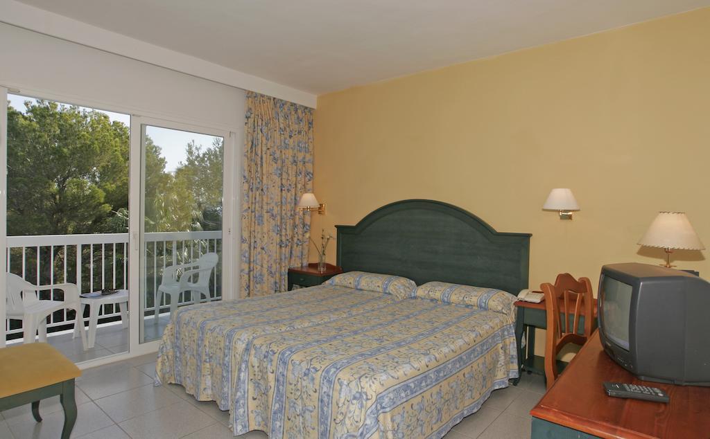 Hotel Es Pi 2 Playa de Migjorn Habitación foto